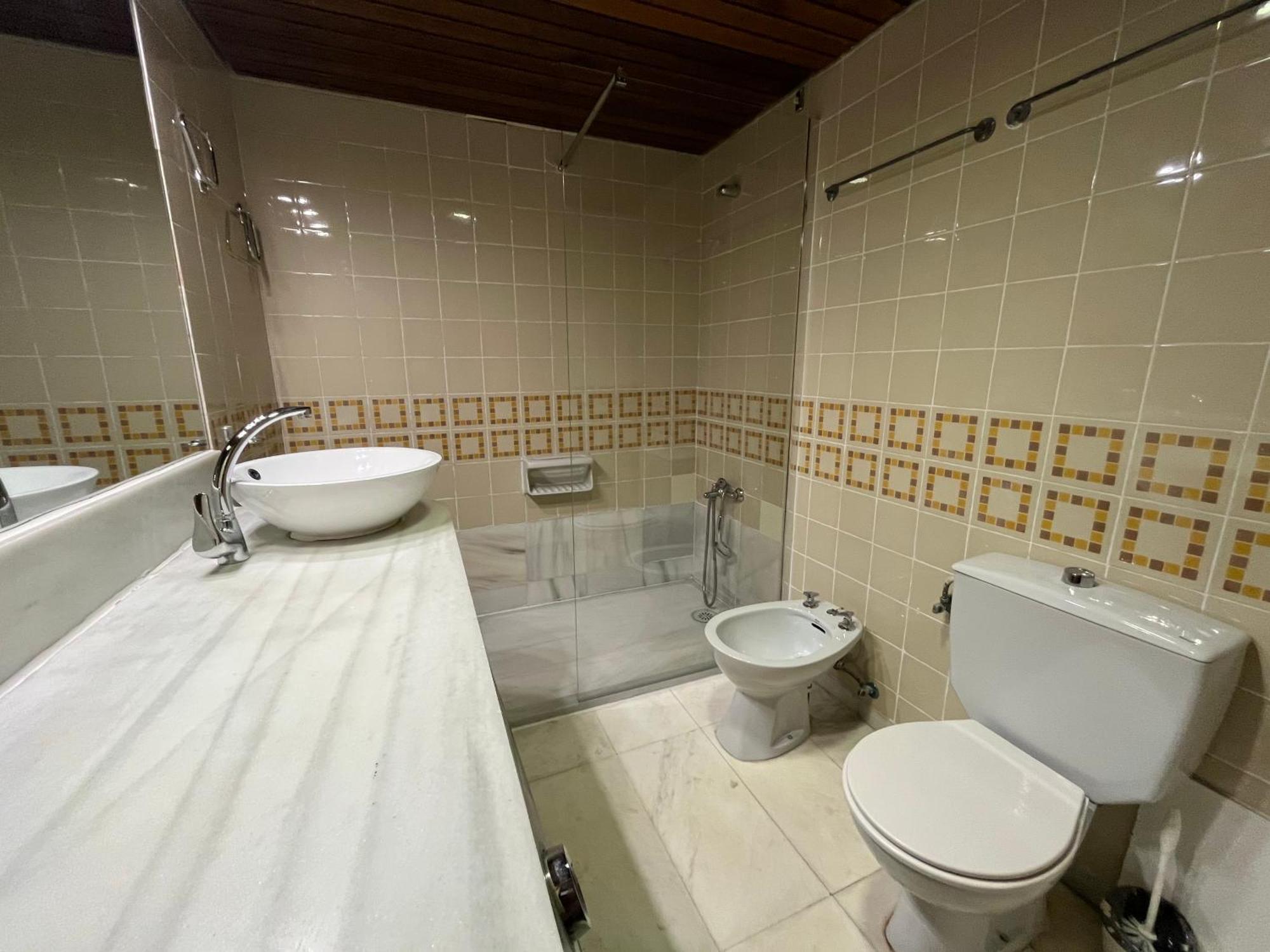 Pisos Con Piscina De Temporada Corta Estancia Μαδρίτη Εξωτερικό φωτογραφία