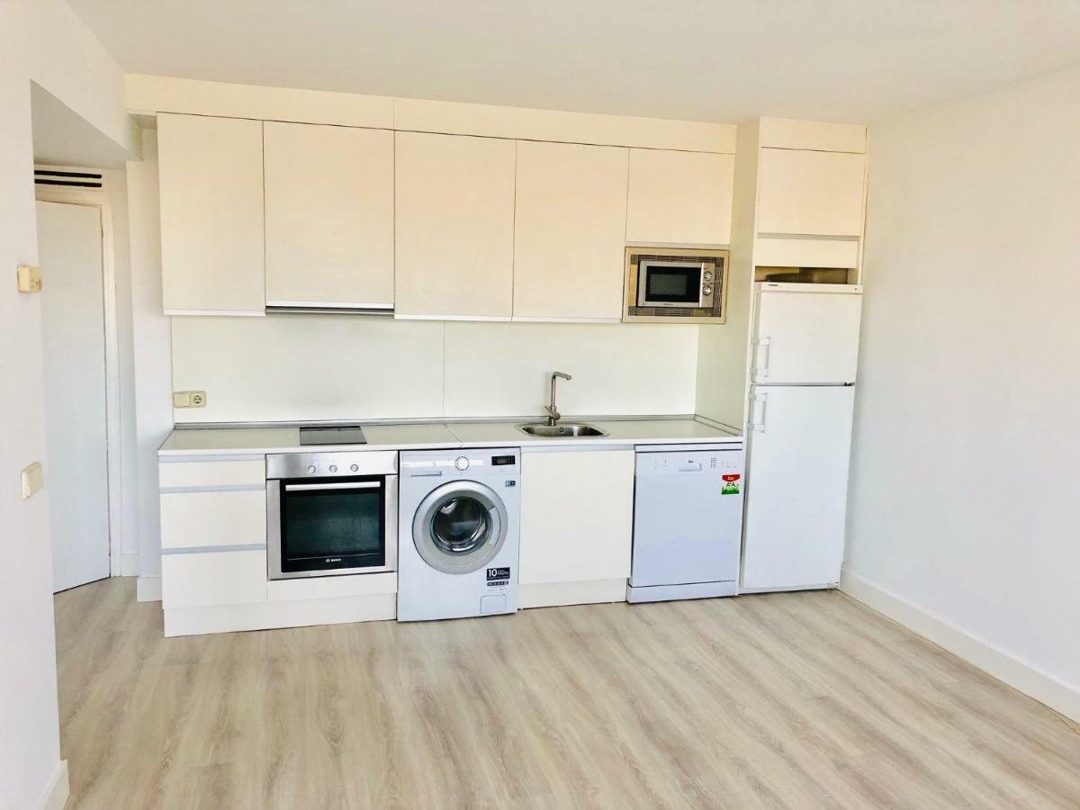 Pisos Con Piscina De Temporada Corta Estancia Μαδρίτη Εξωτερικό φωτογραφία